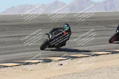 media/Oct-13-2025-Moto Forza (Mon) [[a66d839500]]/3-B Group/Session 2 (Bowl)/